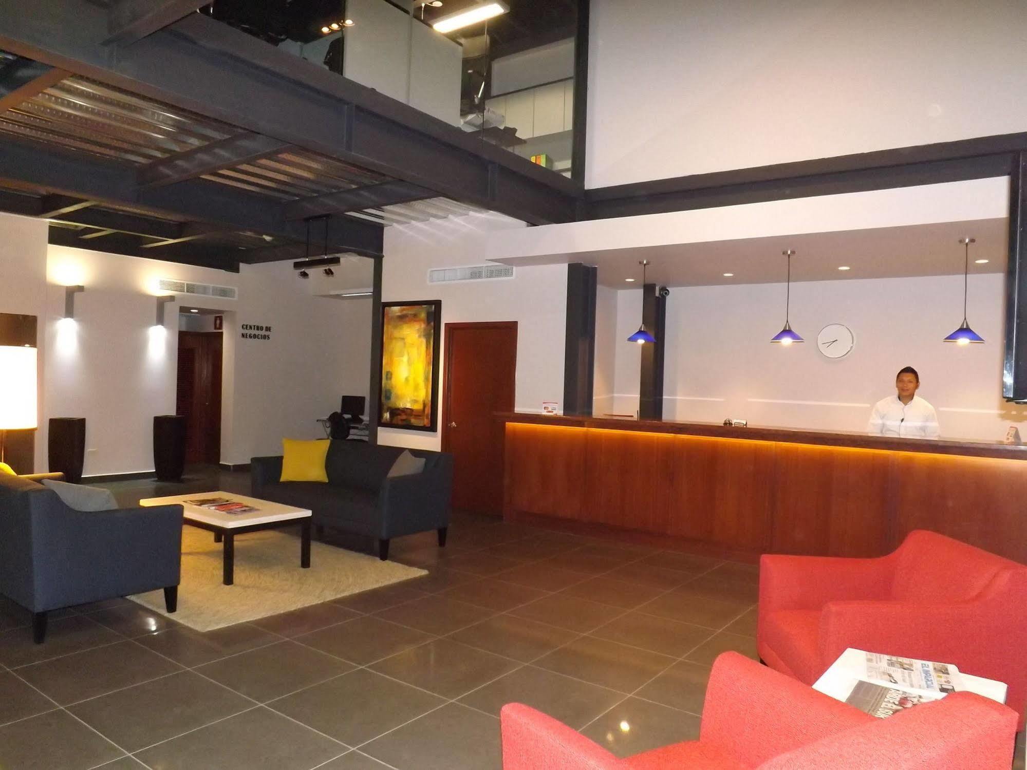 Booye Hotel Navojoa Exteriör bild