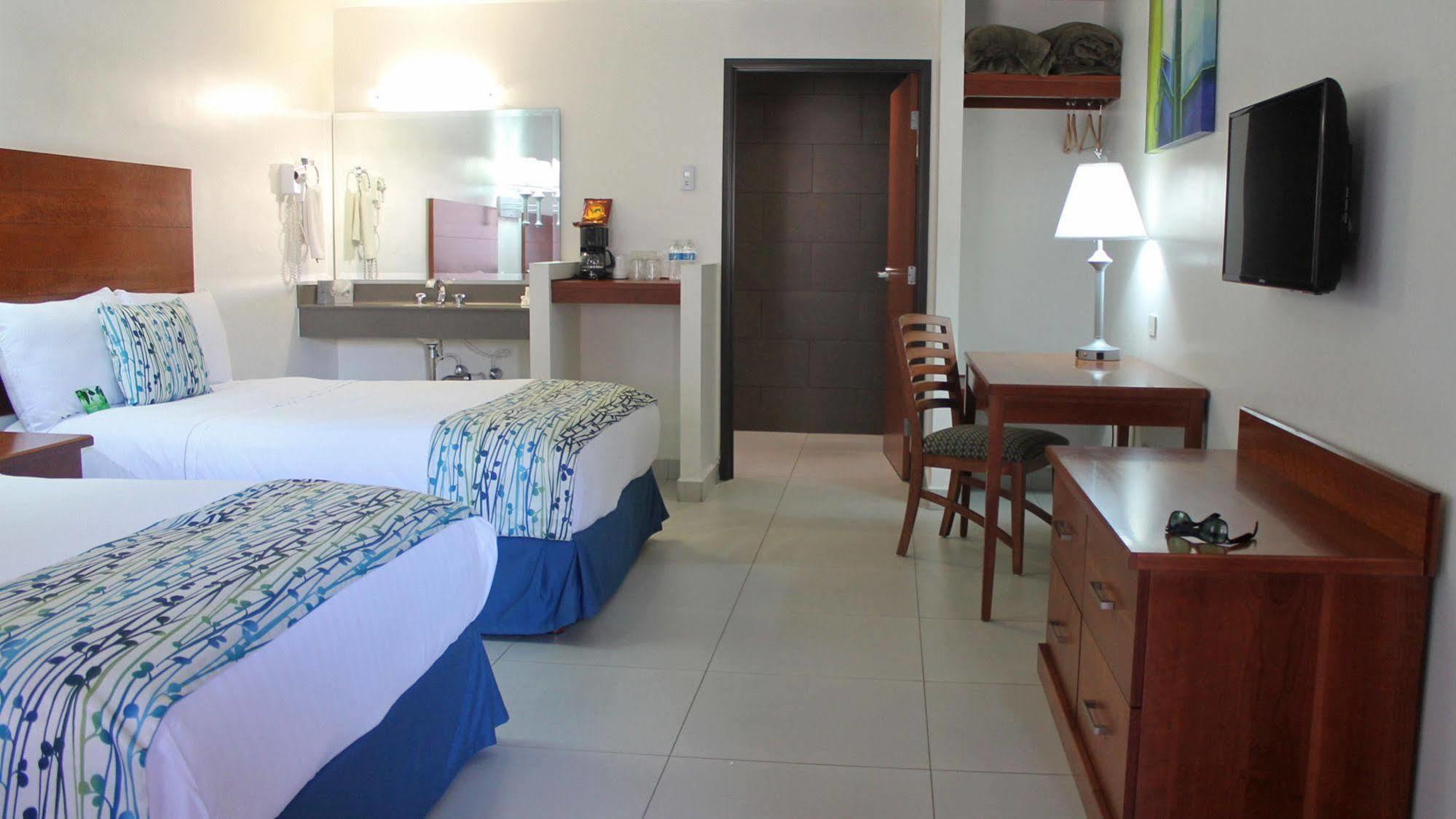 Booye Hotel Navojoa Exteriör bild