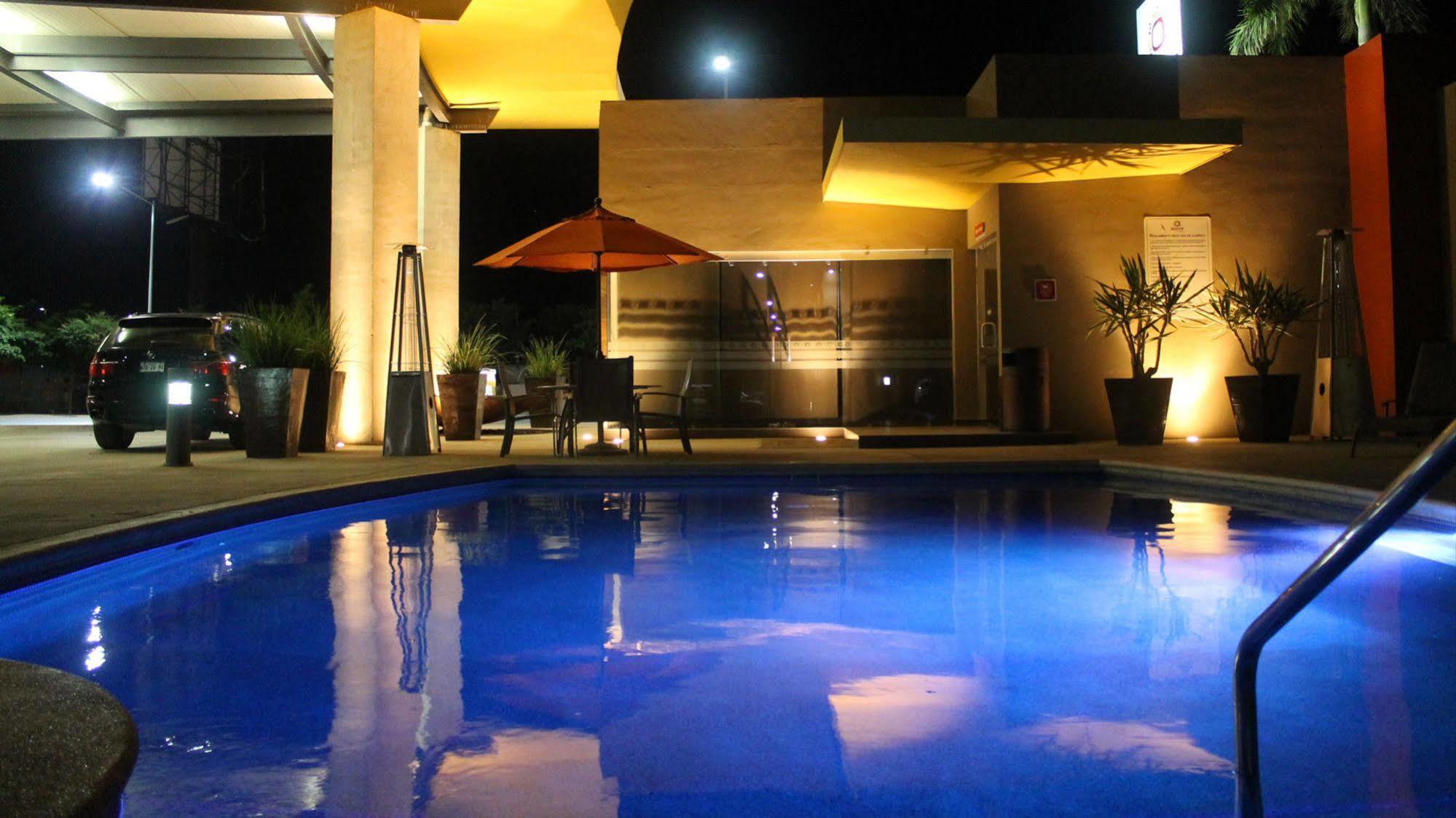 Booye Hotel Navojoa Exteriör bild